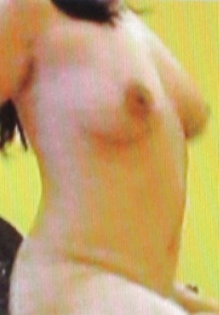 Celeb babes pose-upgotcha #40512935