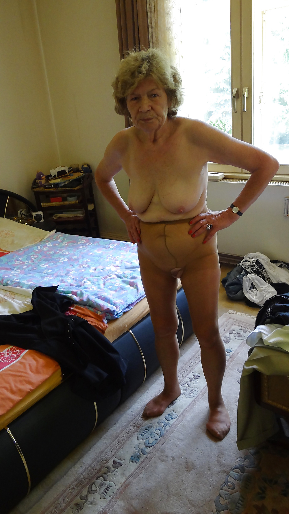 Mrs Aurea 71 yo is a retired saleswoman #31219094