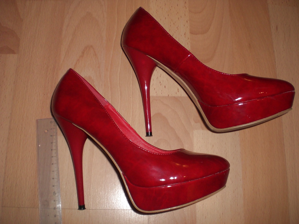 Cum on red heels #30478344