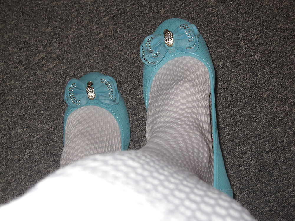 White Tights Blue Flats Weisse Strumpfhose blaue Ballerinas #24713149