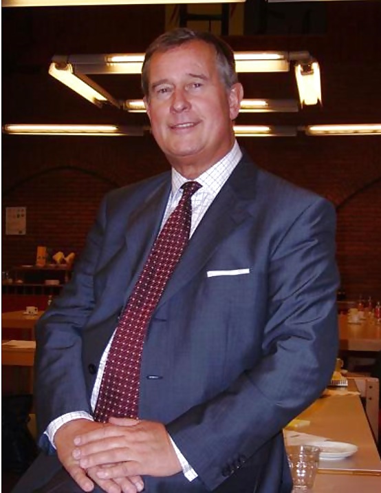 勃起(207)
 #25995311