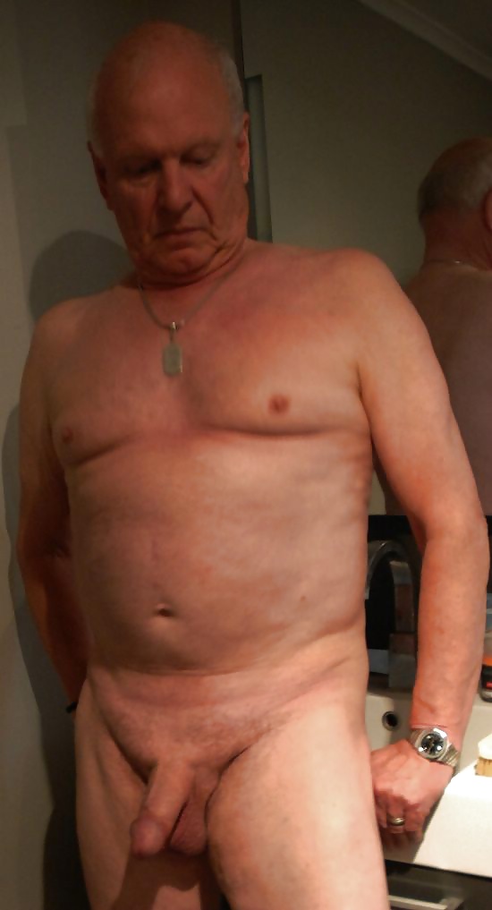 勃起(207)
 #25995339