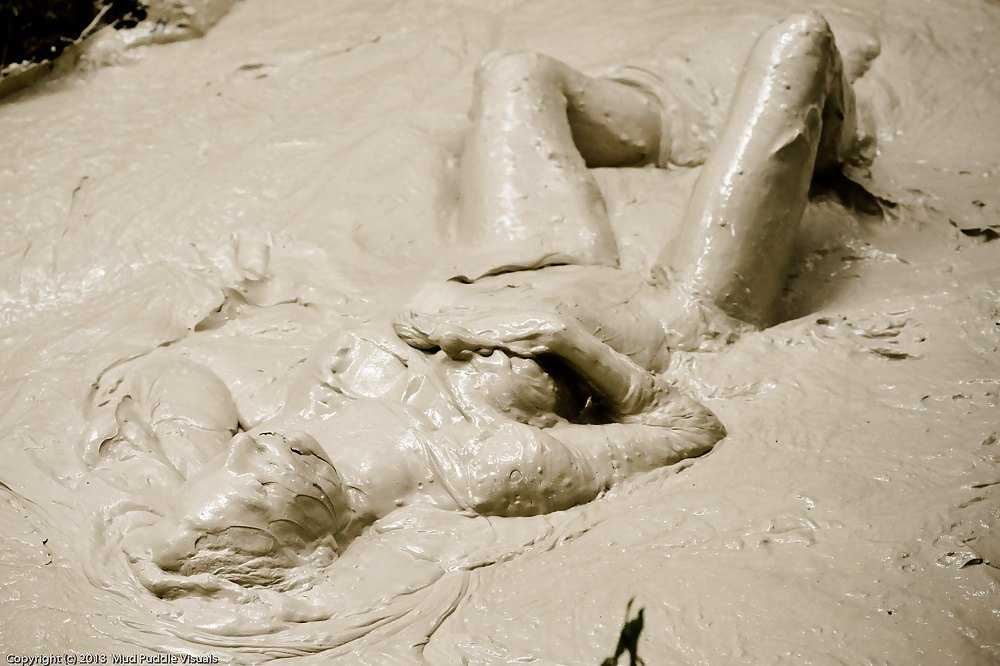 Matsch cattivo - bagno di fango
 #31897447