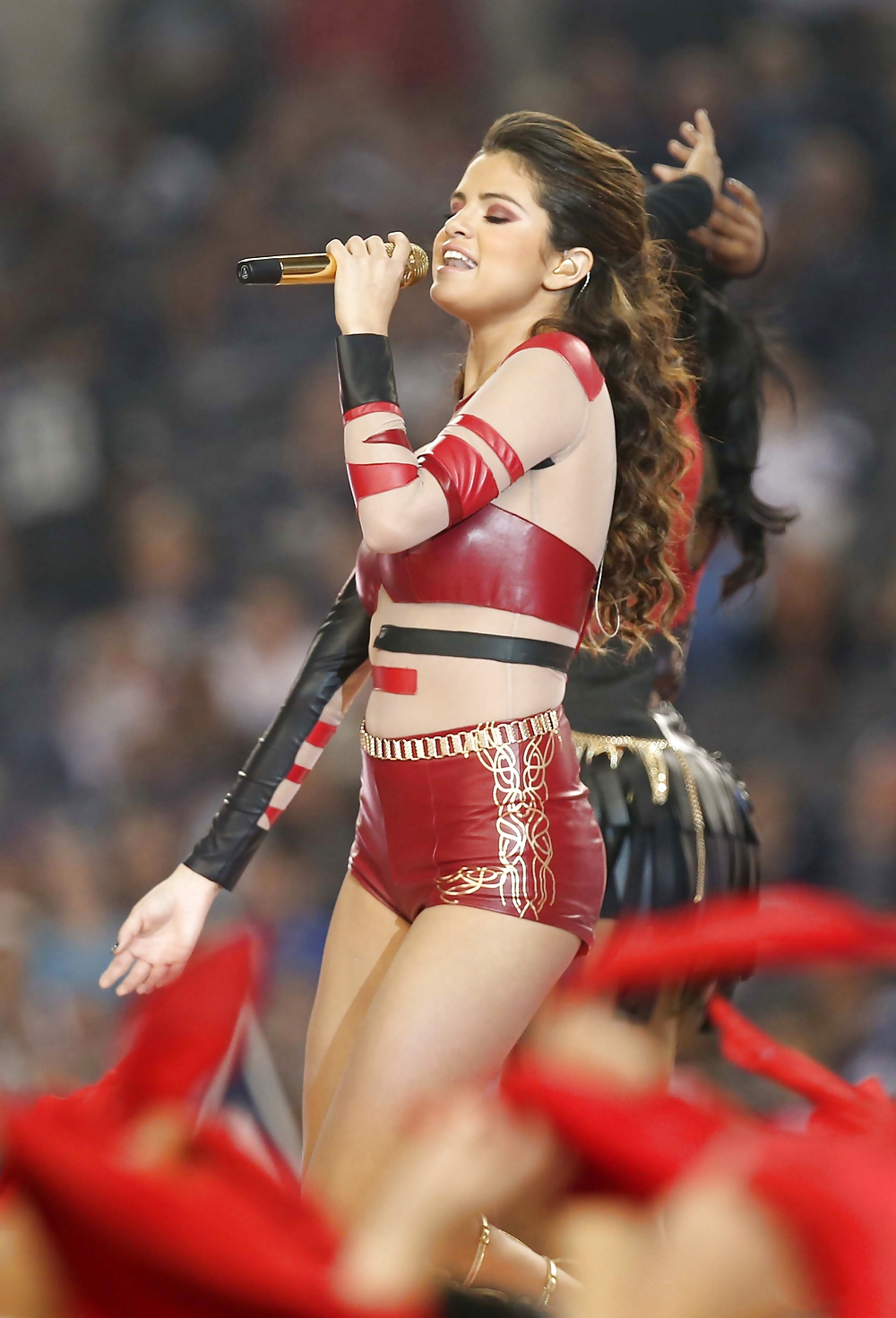 Selena Gomez Thanksgiving Day performance #36322624