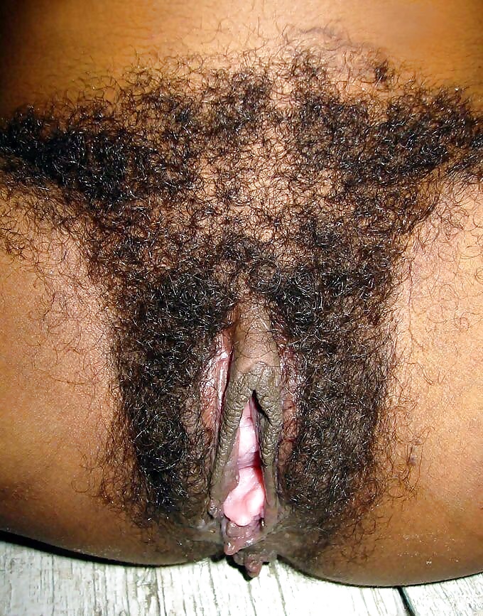 Beautiful black and hairy pussy #29690403