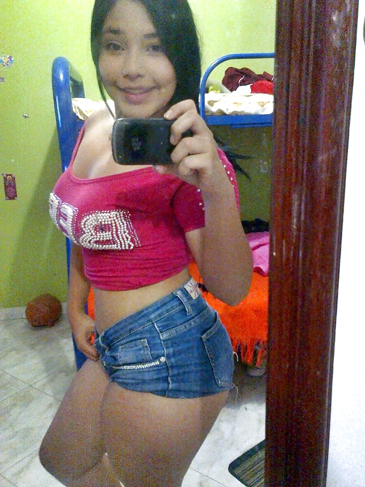 LATINAS DELICIOSAS EN SHORTS #34316773