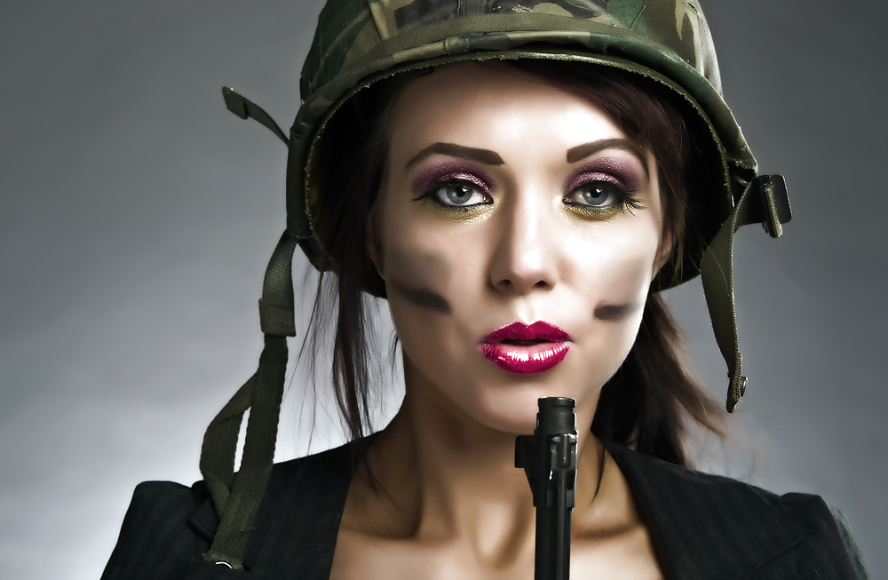 セクシーな女性
 #34703377