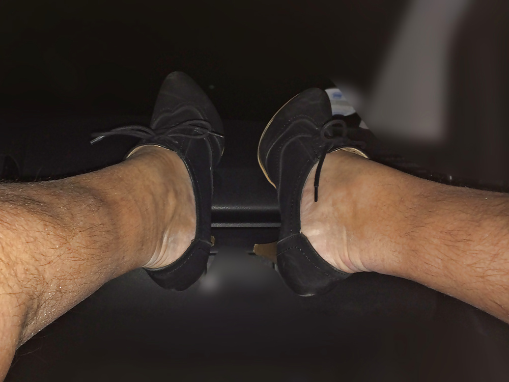Im Auto In Der Mitte Von Nirgendwo Wanked. #30690516