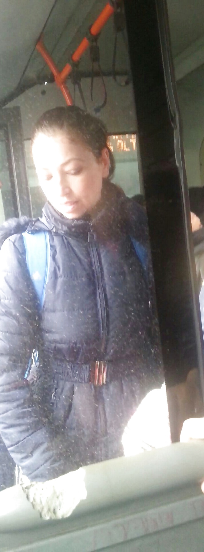 Spion Alt + Jung In Tren, Bus, Bahnhof, Straßenbahn Rumänisch #25806235