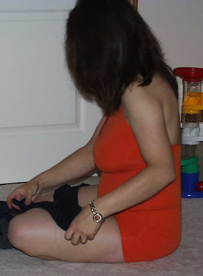 Mi mujer con su vestido naranja
 #31486042