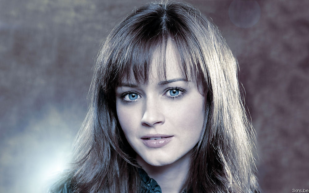 Alexis Bledel  #36202138