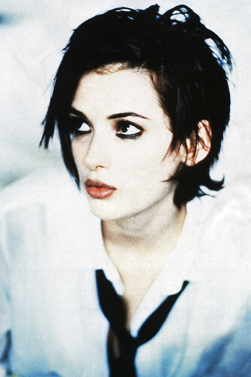 Winona Ryder mega collezione
 #32344395