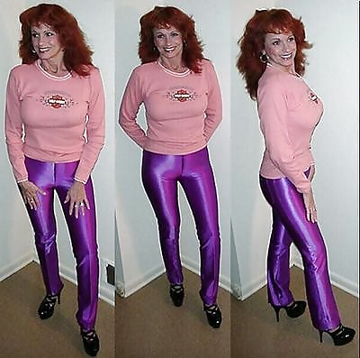 紫のスパンデックスのディスコ・パンツ
 #31484423