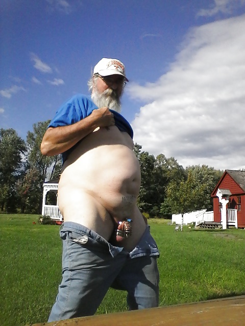 Public exposure #31105070