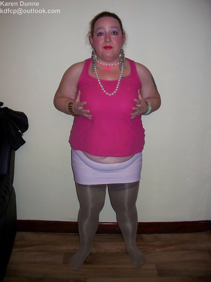 Fat Slut Karen Dunne Plays With Her Dildo #31726625