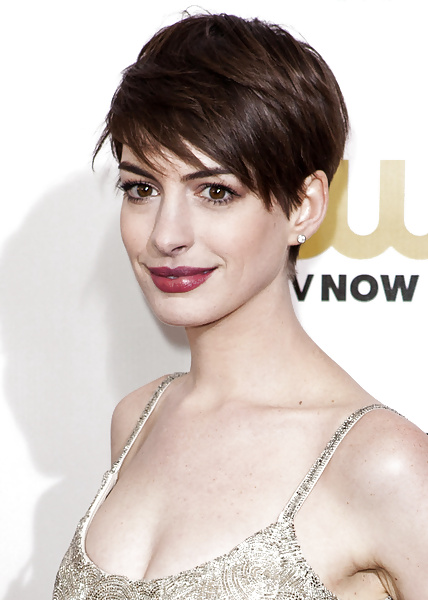 Anne hathaway
 #25050930