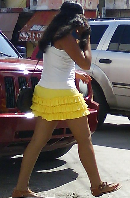 Looking aroud 2 #35690996