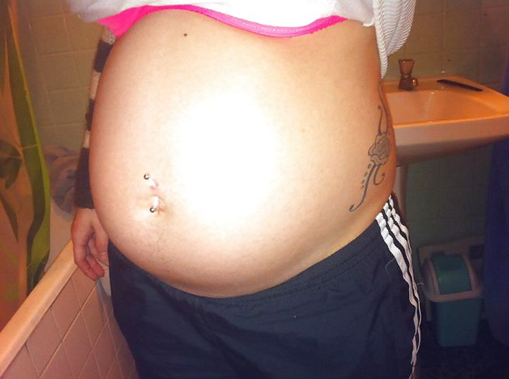 Caroline Enceinte #37050385