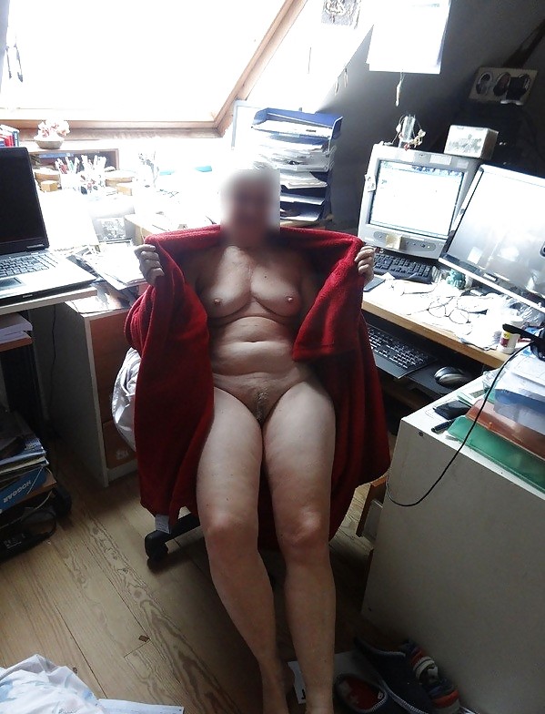Eine Andere Striptease Soft #36433449