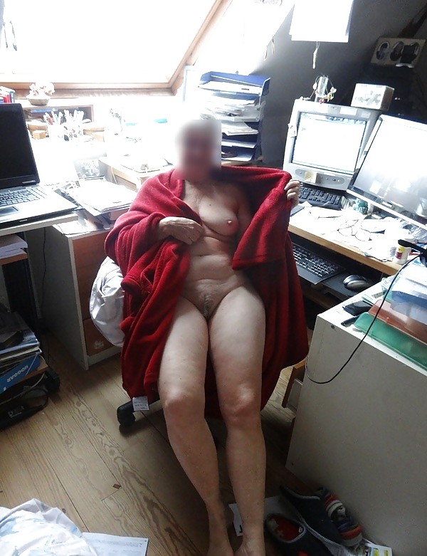 Eine Andere Striptease Soft #36433455