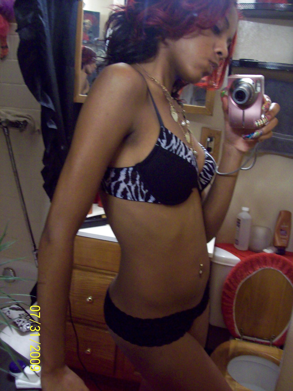 Pretty amateur ebony selfshot
 #24104941