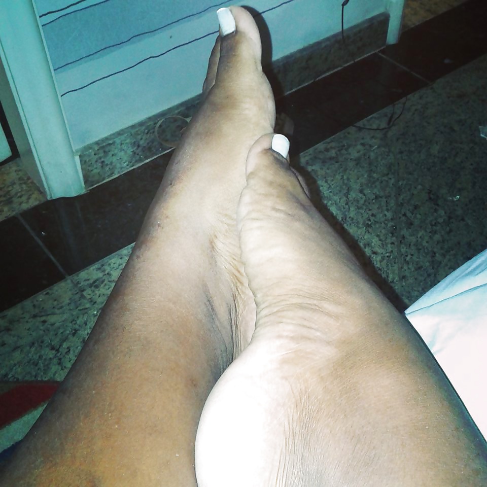 Feet Ebony #30154978