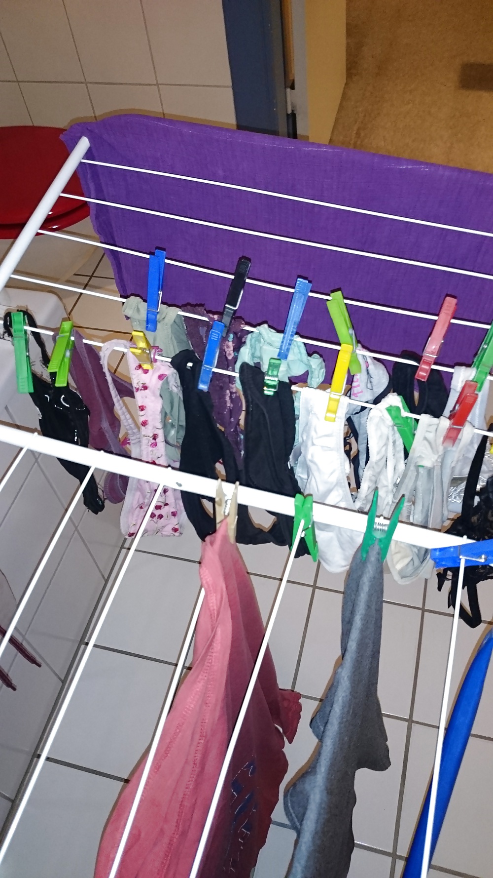 Strings der Nachbarin  #40413082