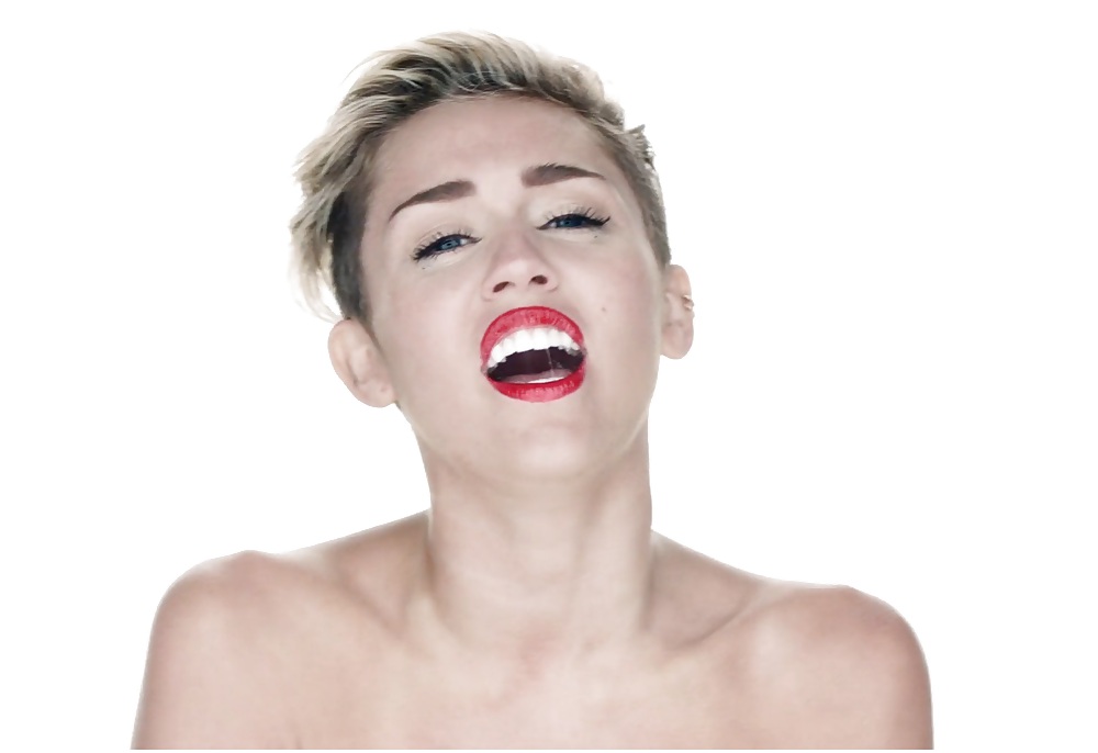 Miley cyrus desnuda
 #35750093