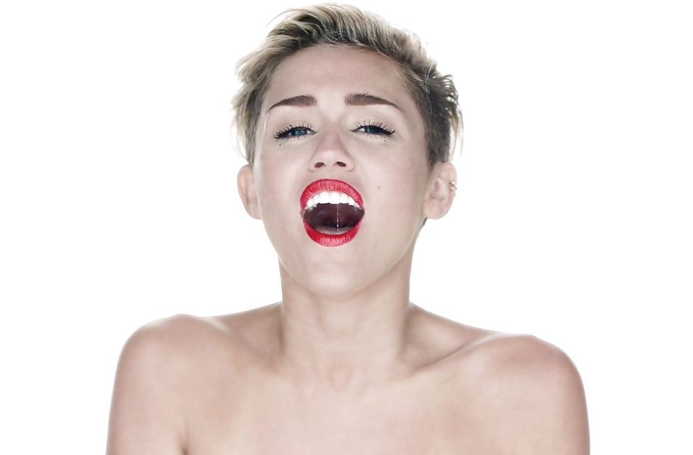 Miley cyrus desnuda
 #35750097