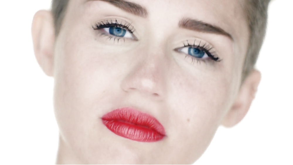 Miley Cyrus Nackt #35750344