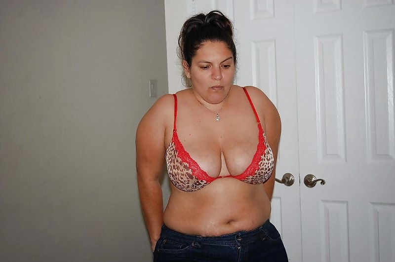 Latina taking off bra #29744444