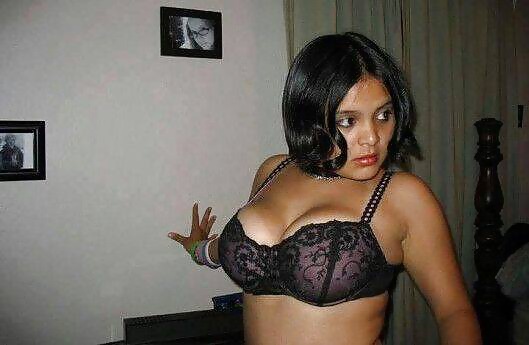 Paki Indian boobs cleavage hot 
 #32405470