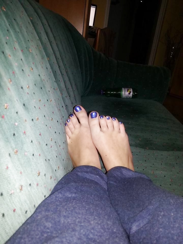 Tamara's feet #27619889