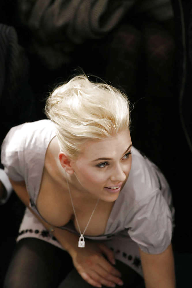 Celeb downblouse, sideboob by twistedworlds
 #36589740