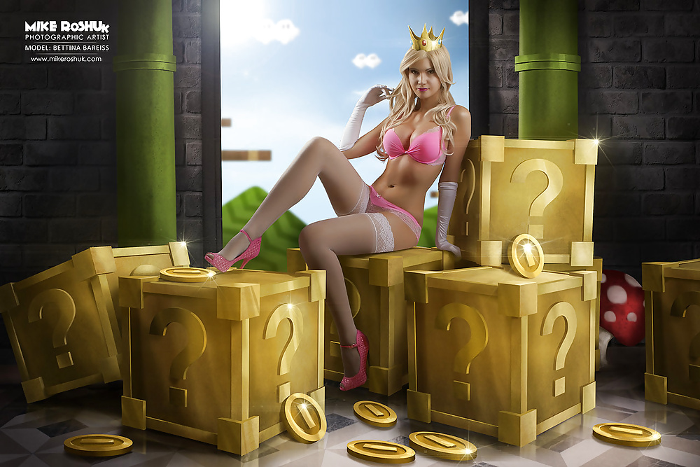 Cosplay principessa peach (nintendo) aka principessa cagna
 #32807105