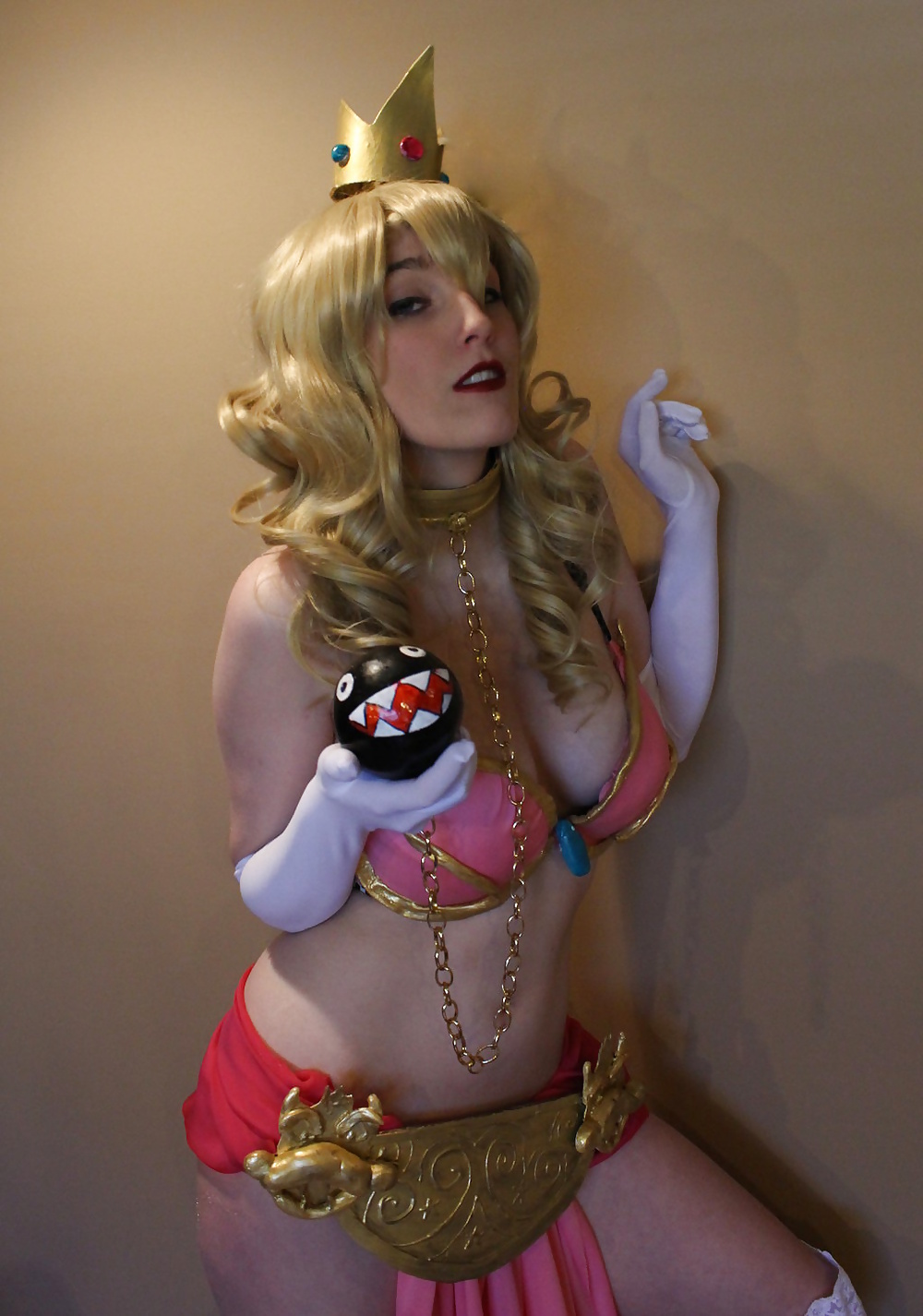 Cosplay principessa peach (nintendo) aka principessa cagna
 #32807118