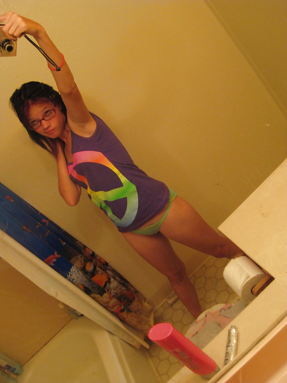 Teen se prend en photo
 #36495182