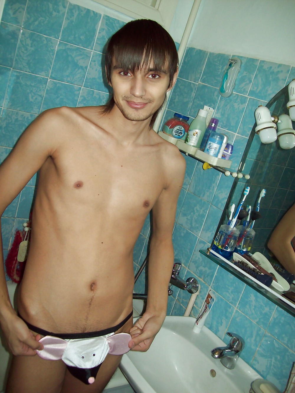 Wer hat mehr? who has more? #34329296