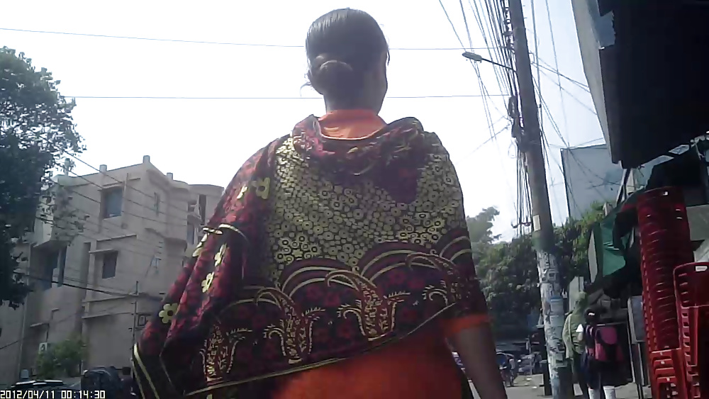 Bangladeshi Street Booty #25497806
