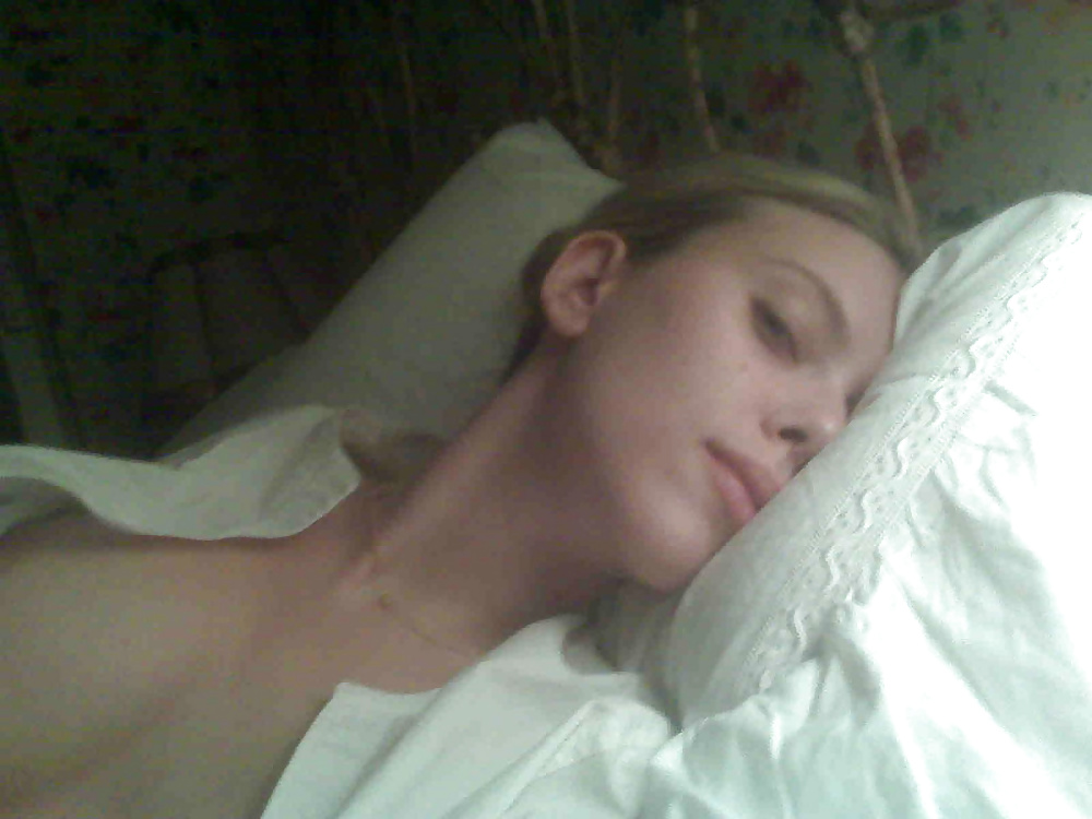 Scarlett Johansson Leaked Photos #32442812