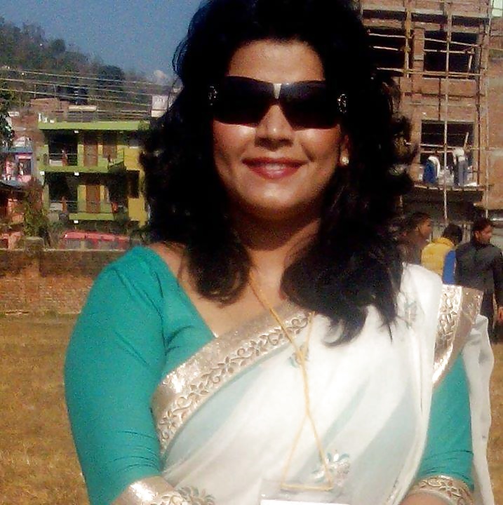 Signora ghimire (milf sexy)
 #39262650