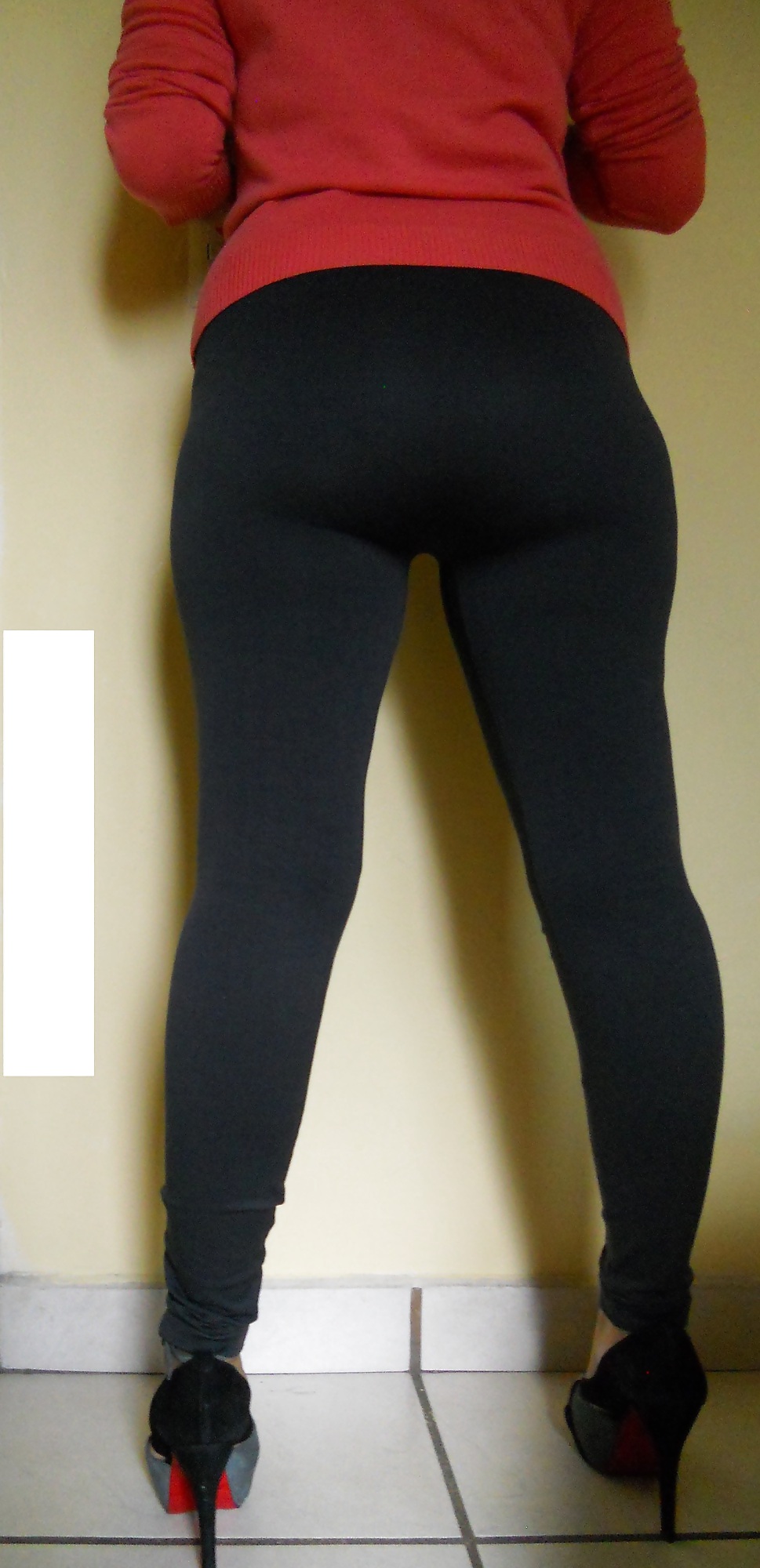 Latia Leggins Und String #36775742