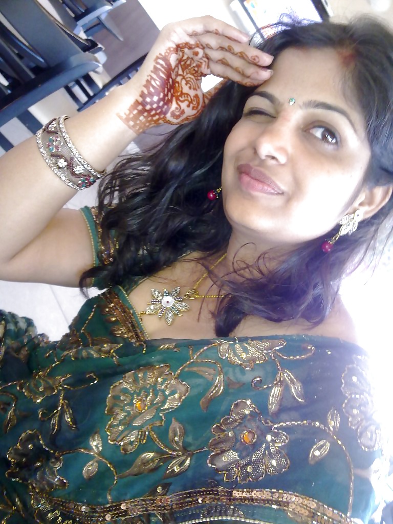 Desi Hot-Wives.. #29379015