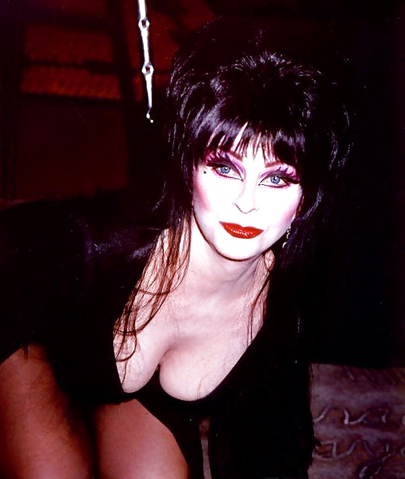 ELVIRA: Nude Mistress Of The Dark #25437059