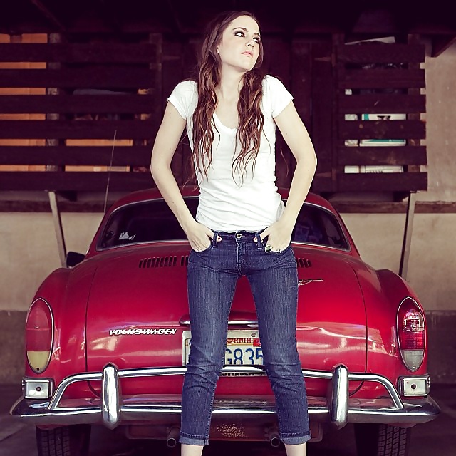 Alexa Nikolas #28106671