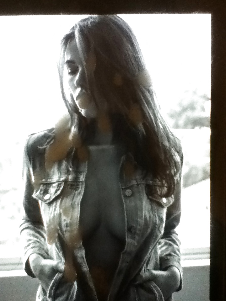 Fotos de famosas con semen
 #30917879