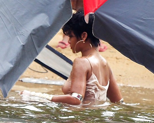 Rihanna : brazil sexy photoshoot - ameman
 #23817315