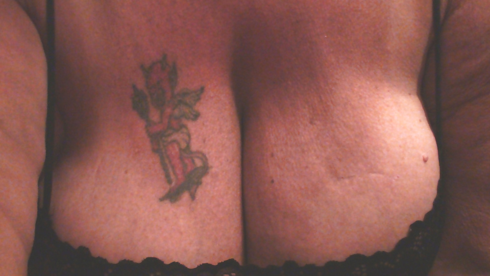 ...meine frau (tatuaggio) und meine freundin
 #27229788