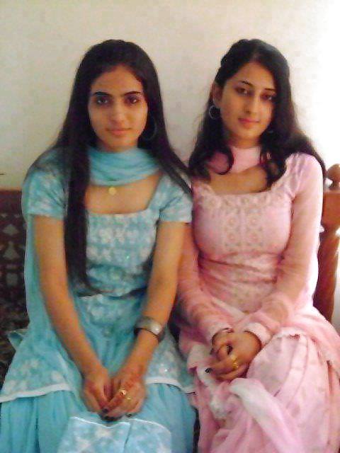 Hermosas chicas indias 78 (no porno)-- por sanjh 
 #37454564