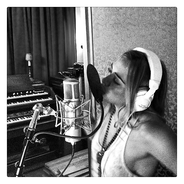 Hilary duff
 #27520865